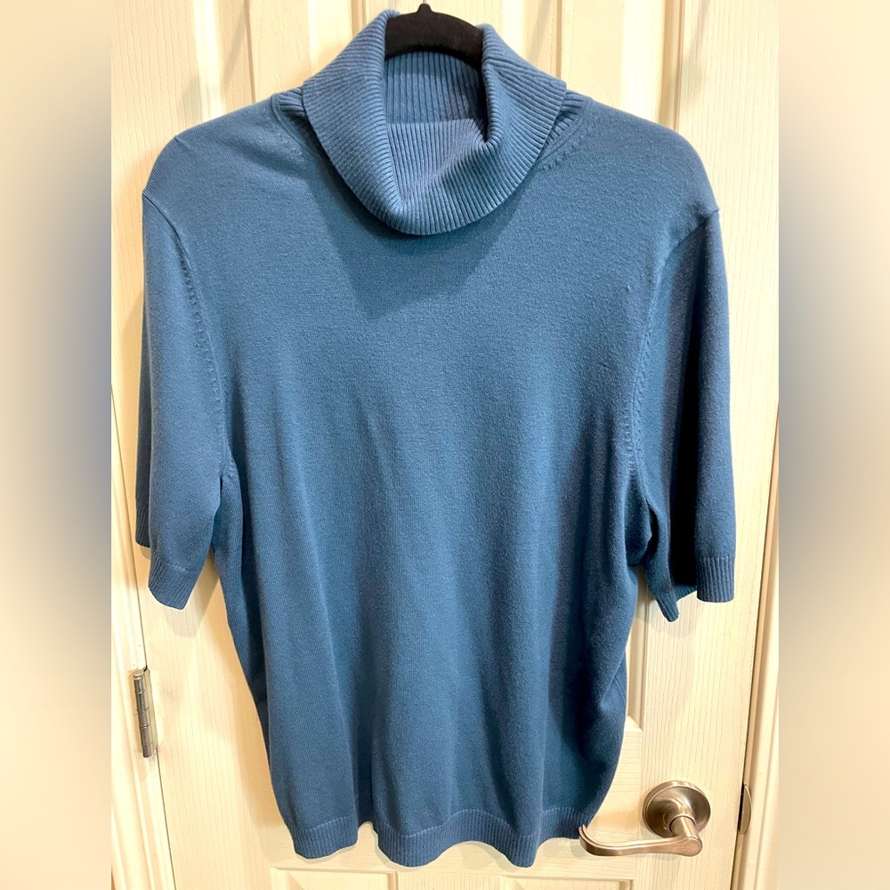 Lane Bryant short sleeve teal turtleneck sweater with keyhole back